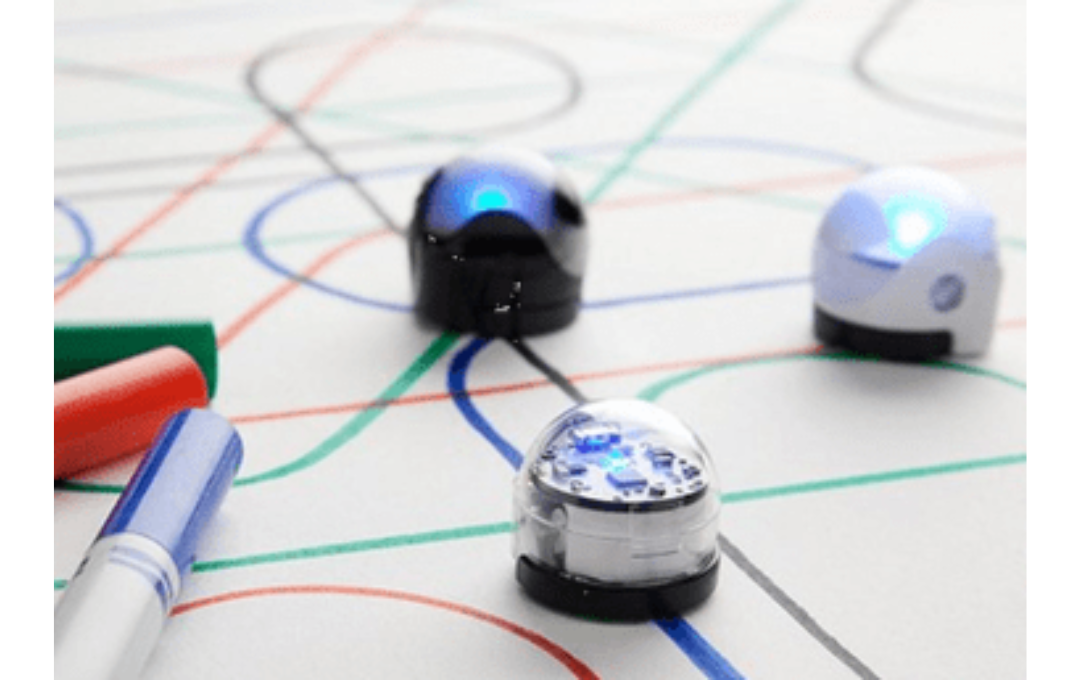 Ozobots and markers on paper