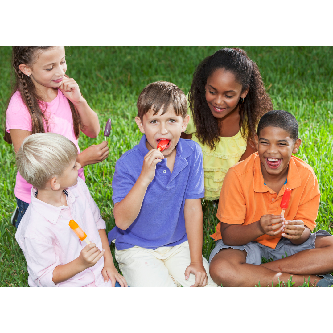 kids eating popsicles